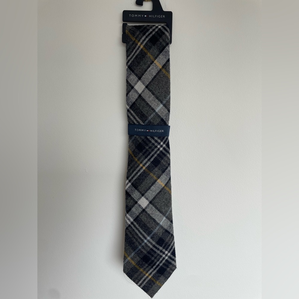 Tommy Hilfiger Wool Tie - Picture 1 of 5
